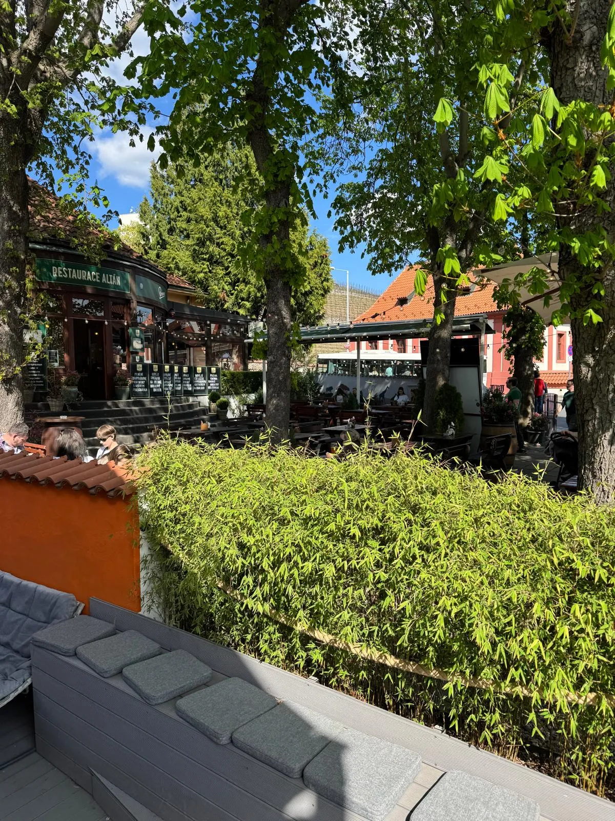 Exteriér Restaurace Altán 2