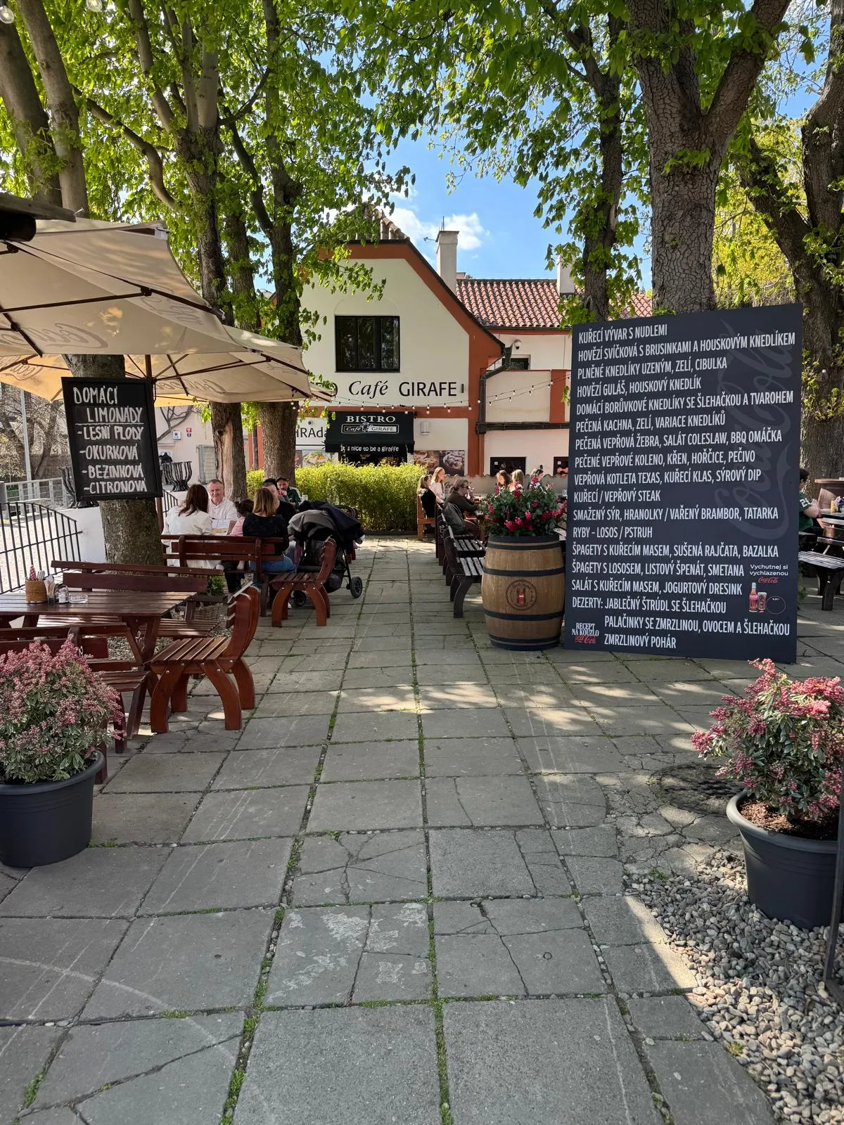 Exteriér Restaurace Altán 4